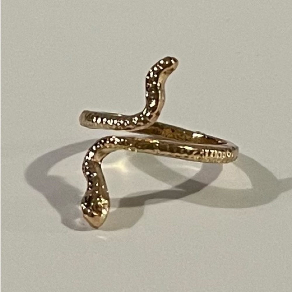 NEW Goldtone Snake Ring.